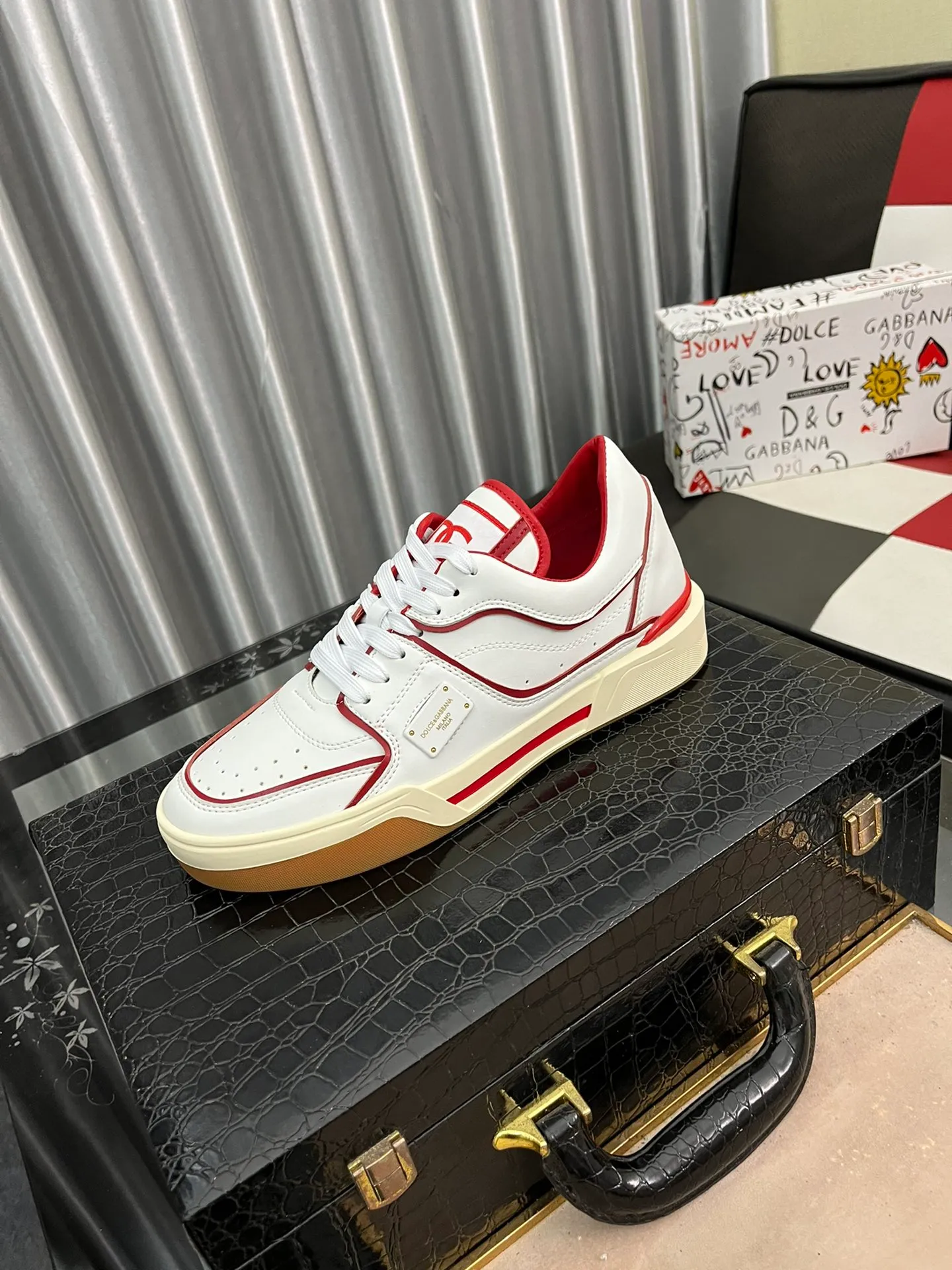 Ex-factory price 480⌚️⌚️[DG] The latest official website high-top casual, men's shoes with original quality imported first-layer cowhide stitching➕Yangli [Proud] In terms of materials and workmanship, it beats all versions on the market💕Highest quality shipments. Real photos, imported fabrics highlight the unique charm of the brand😘The shoelaces are also original custom-made👻Classic lace-up shoes are very comfortable on the feet, and the sizes are 38-462⃣️Color options